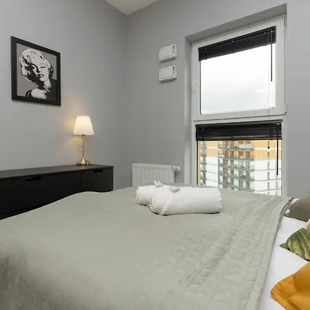 Apartament Wlochy Borsucza Modern By Renters Warszawa