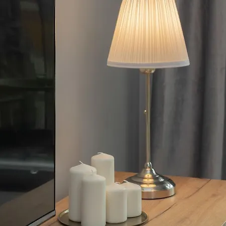 Apartment Wlochy Borsucza Modern By Renters